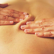 Bindweefsel massage wordt niet toegepast op de spieren maar op het onderliggende bindweefsel.